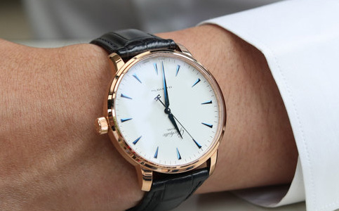 成都格拉蘇蒂服務中心電話(格拉蘇蒂手表保養方法)