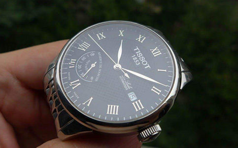 合肥天梭服務(wù)中心(怎樣解決天梭手表表盤生銹的問(wèn)題)