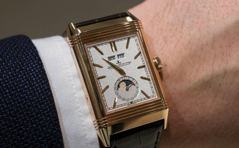 大連積家表維修售后中心（積家手表表蒙壞了怎么辦）