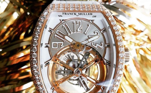 法穆蘭深圳售后維修（法穆蘭表殼出現(xiàn)劃痕）