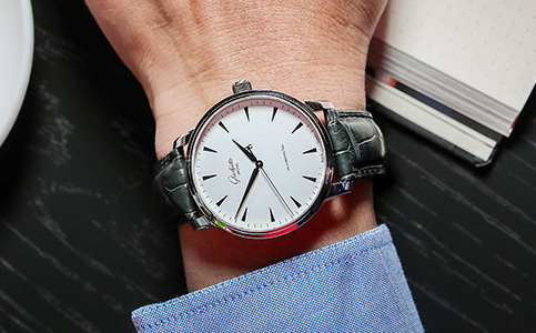 格拉蘇蒂手表專修店(解決手表表盤生銹的方法)