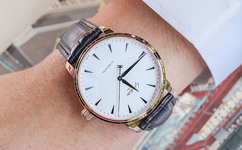 佛山格拉蘇蒂保養(yǎng)店在哪里(格拉蘇蒂手表起霧)